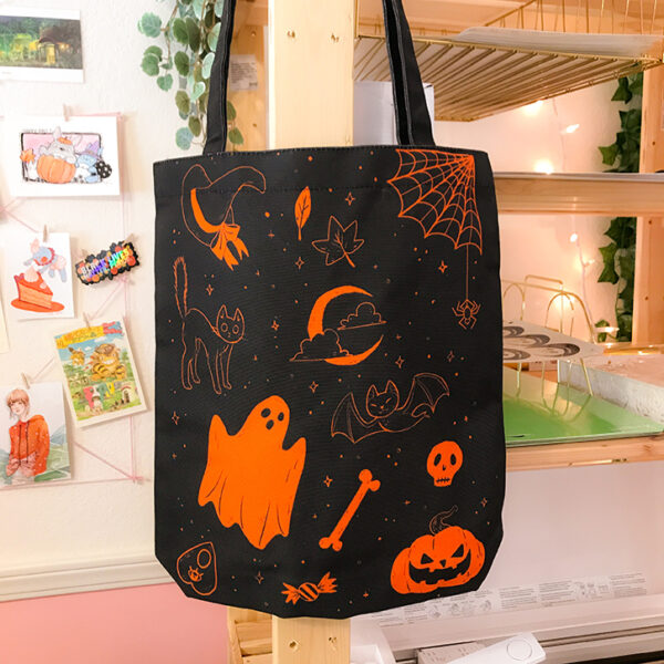 Spooky Halloween Tote Bag